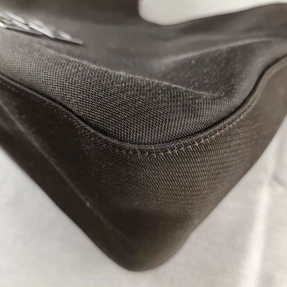 Givenchy Women Pre-Loved Bag Very Good Condition - Picture 4 of 9